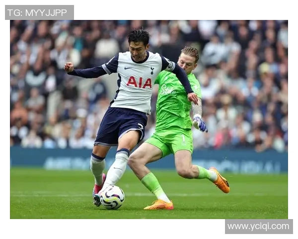 埃因霍温与热刺历史交锋回顾及战绩分析